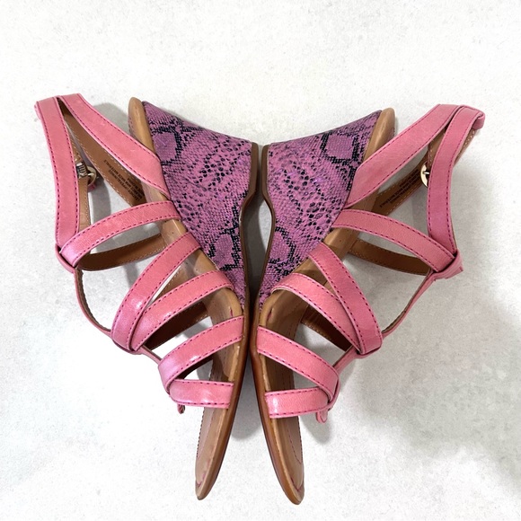 Pink leather straps snake print high heeled sandals NWOT - Picture 6 of 12
